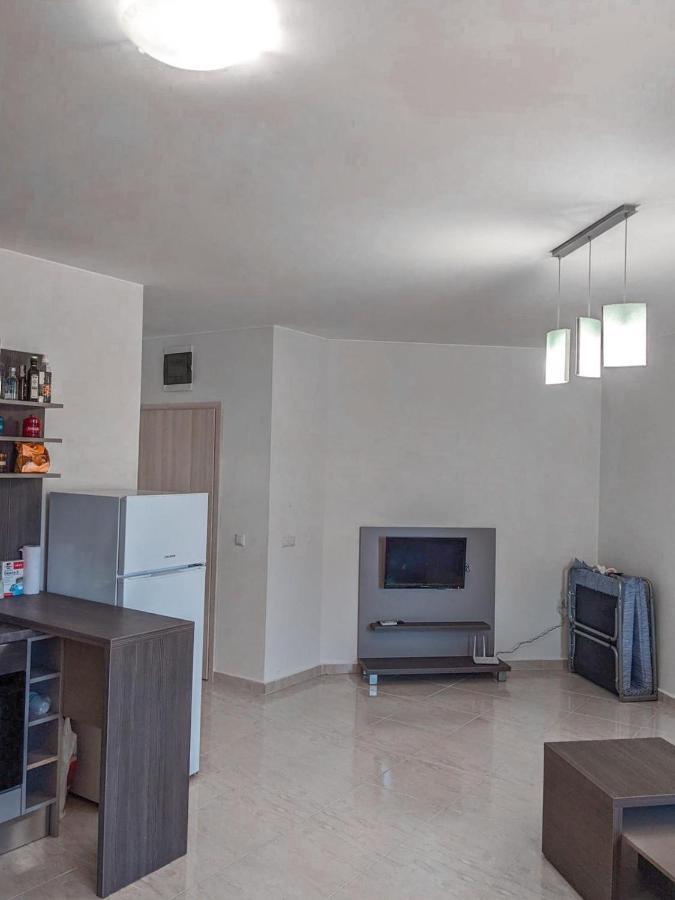 Sunny Star Dreams Condo W Prime Location, Pool, Sea View Sveti Vlas Exterior photo