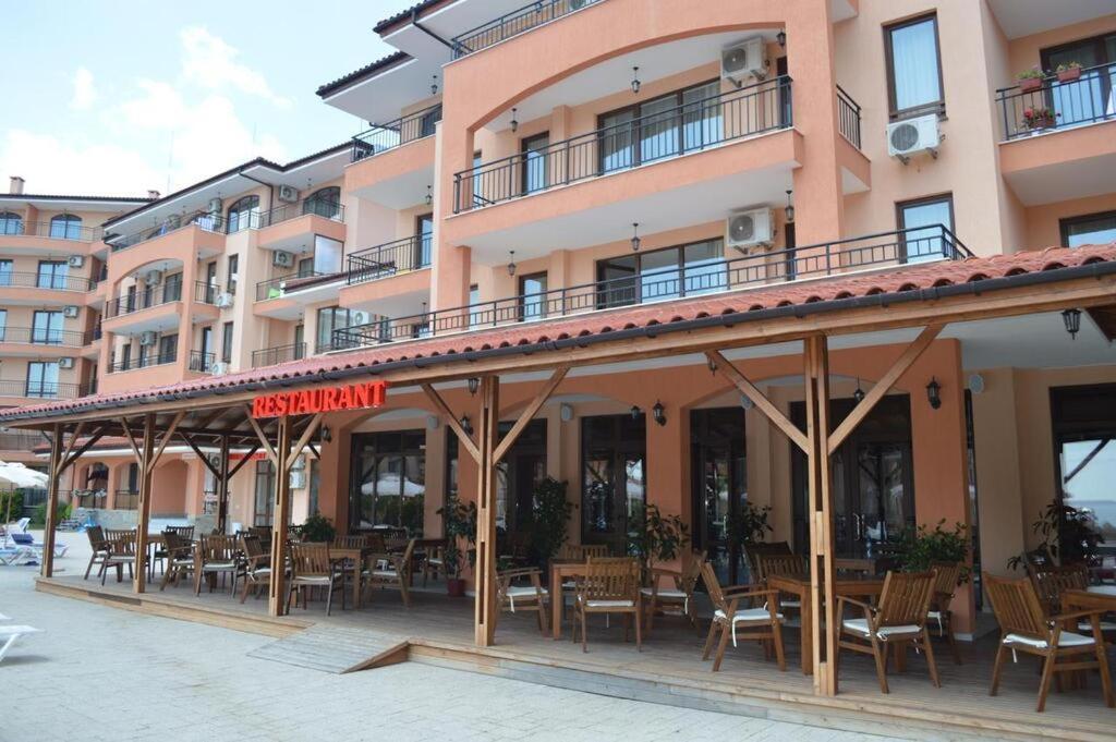 Sunny Star Dreams Condo W Prime Location, Pool, Sea View Sveti Vlas Exterior photo