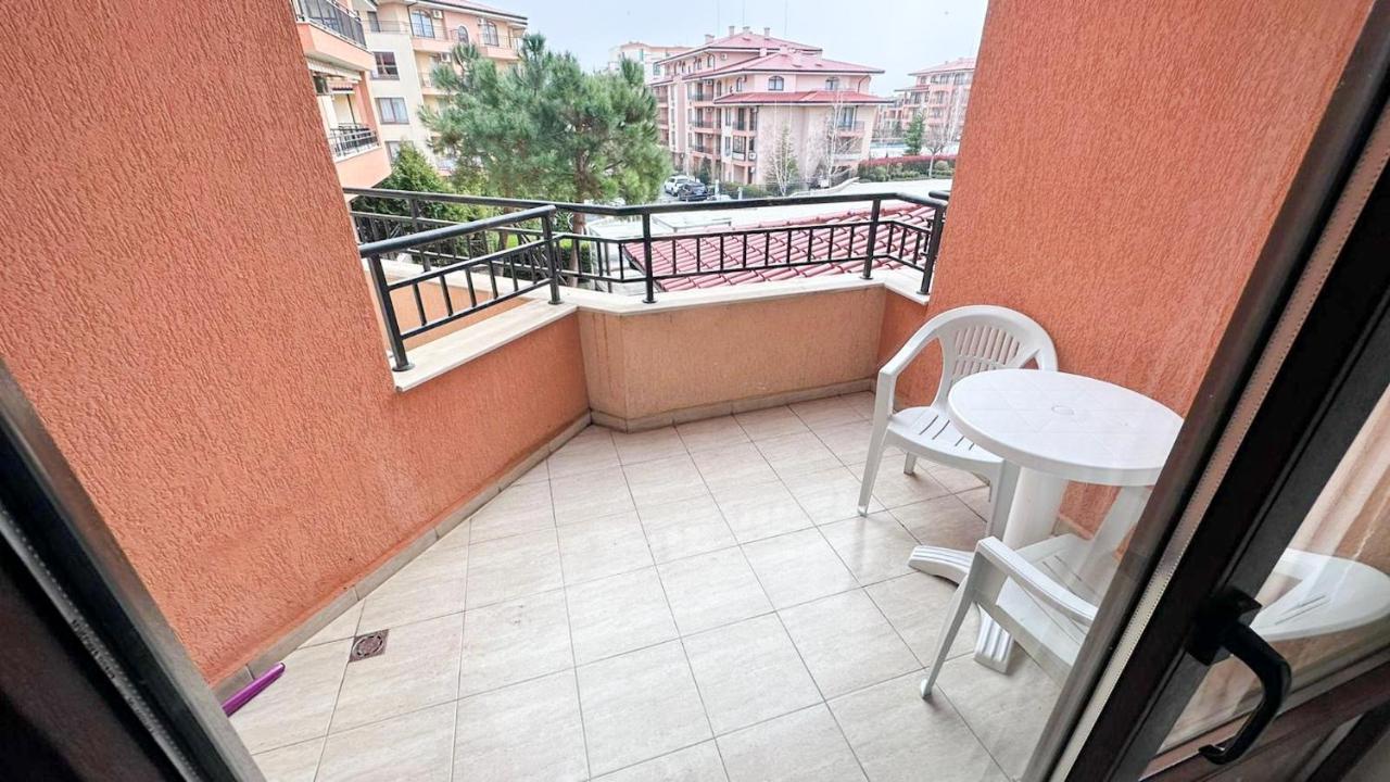 Sunny Star Dreams Condo W Prime Location, Pool, Sea View Sveti Vlas Exterior photo