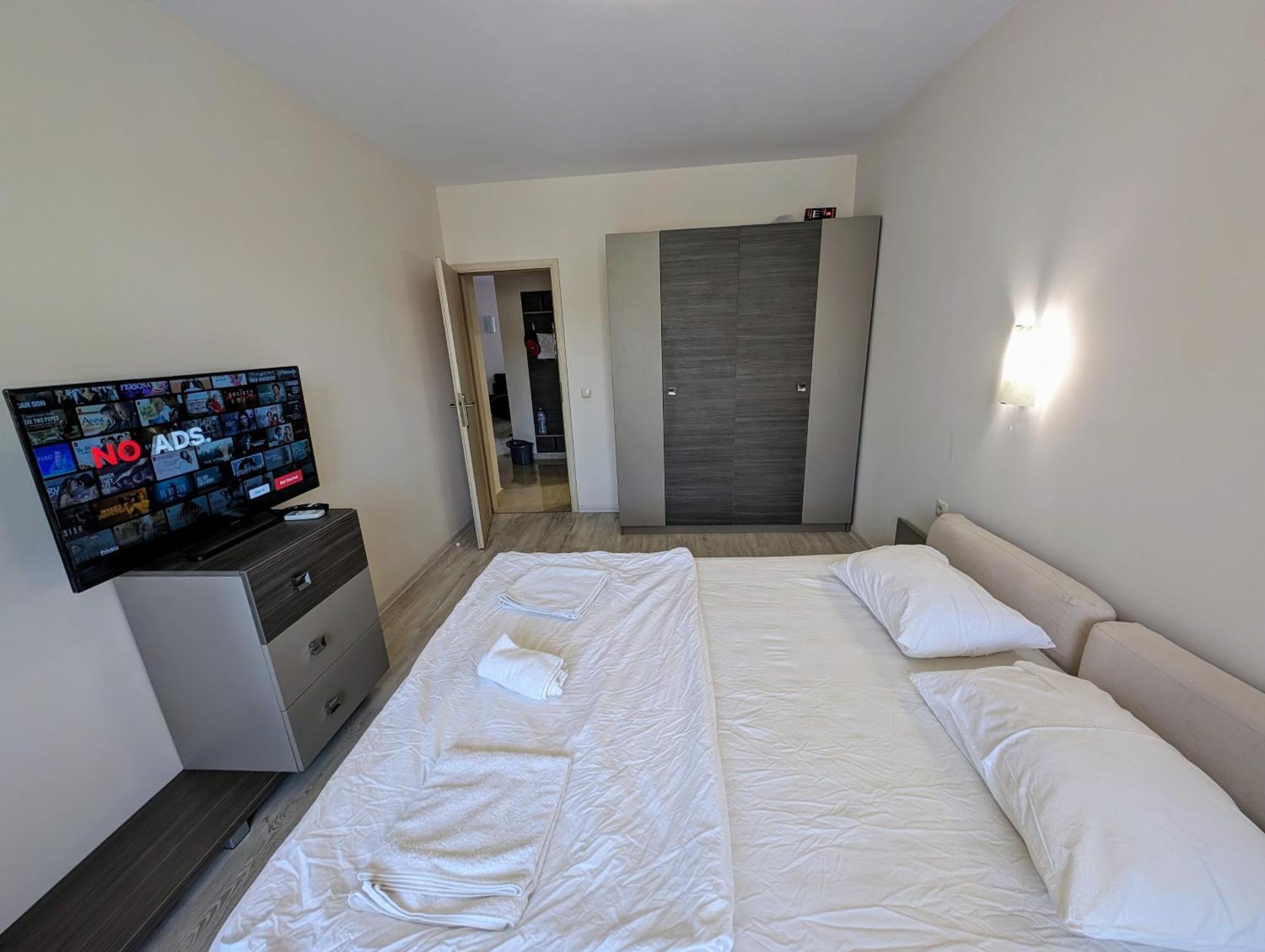 Sunny Star Dreams Condo W Prime Location, Pool, Sea View Sveti Vlas Exterior photo